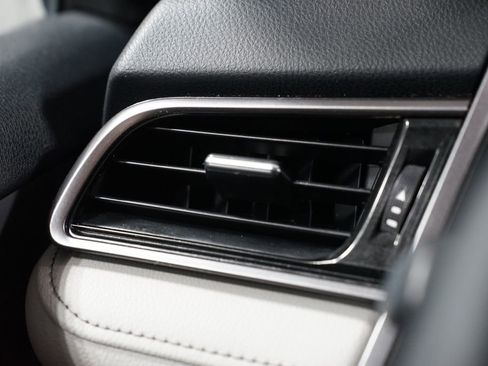 Used 2023 Toyota Camry SE w/ Audio Upgrade Package FWD image 25