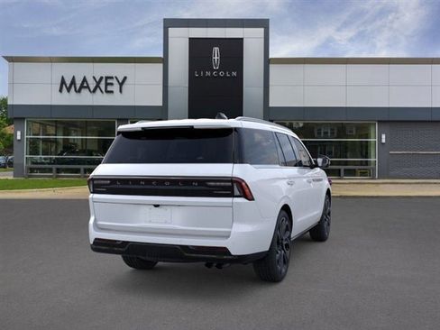 New 2026 Lincoln Navigator Reserve AWD/4WD image 31