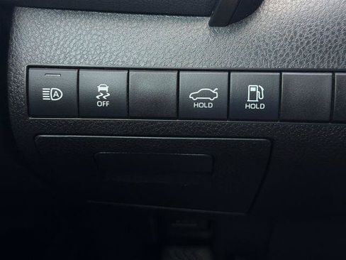 Used 2020 Toyota Camry SE FWD image 26