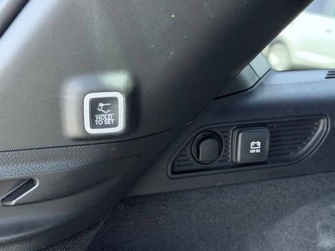 Certified 2025 Jeep Grand Cherokee Summit AWD/4WD image 13