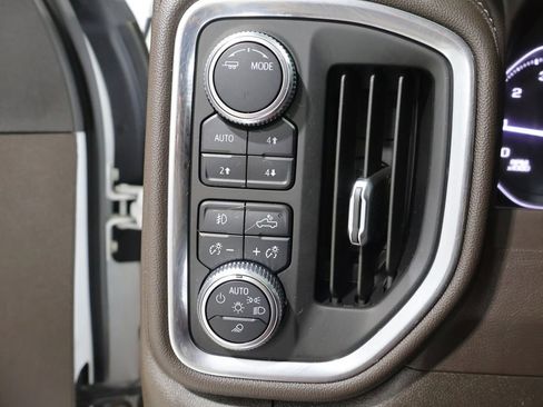 Used 2022 GMC Sierra 2500 SLT w/ SLT Premium Package AWD/4WD image 35
