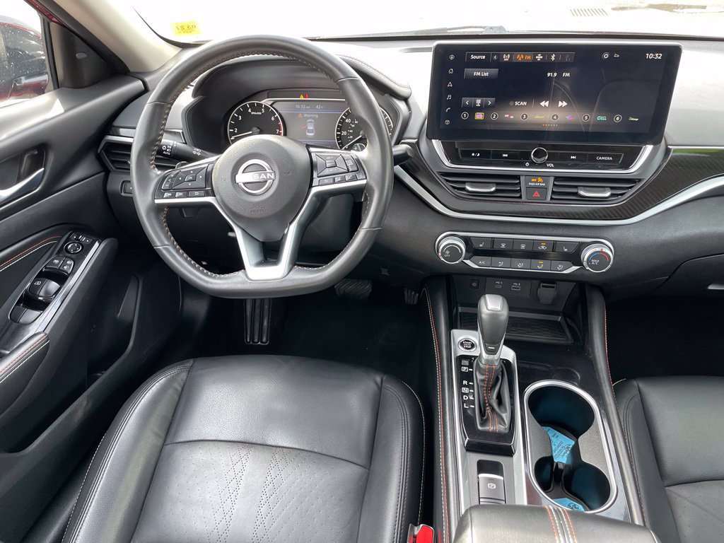 Certified 2024 Nissan Altima 2.5 SR w/ SR Premium Package AWD/4WD image 4