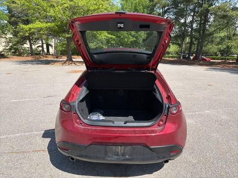 Used 2019 MAZDA MAZDA3 Hatchback image 25