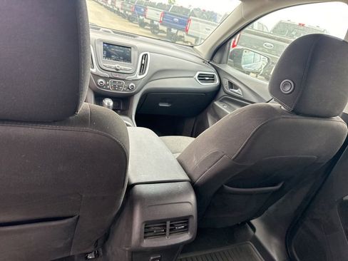 Used 2019 Chevrolet Equinox LT FWD image 12