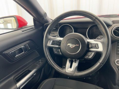 Used 2019 Ford Mustang Coupe image 26