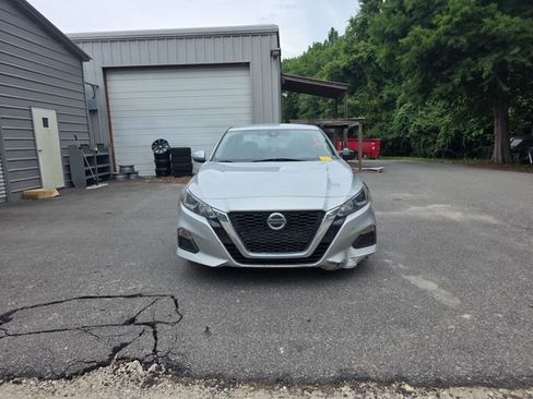 Used 2021 Nissan Altima 2.5 S FWD image 2