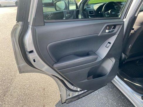 Used 2018 Subaru Forester 2.5i Premium w/ Protection Package #1 AWD/4WD image 21