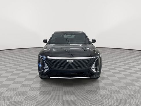 New 2026 Cadillac Lyriq Luxury image 3