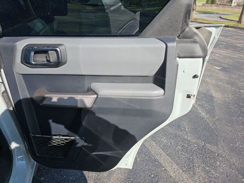 Used 2022 Ford Bronco Everglades AWD/4WD image 19