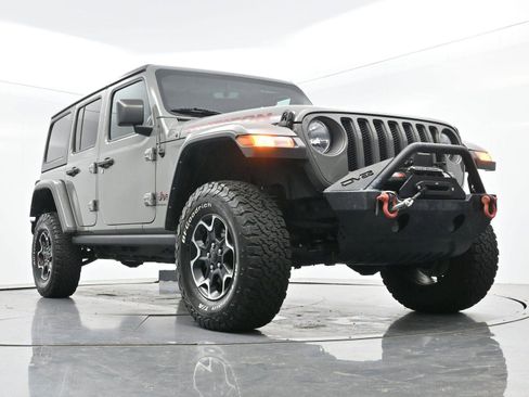 Used 2023 Jeep Wrangler Unlimited Rubicon w/ Cold Weather Group AWD/4WD image 45