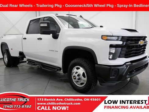 Used 2025 Chevrolet Silverado 3500 W/T AWD/4WD image 1
