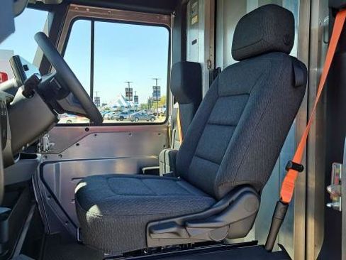 New 2025 Chevrolet Brightdrop 600 FWD image 19