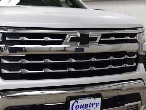 Used 2025 Chevrolet Silverado 1500 LTZ w/ LTZ Premium Package image 11