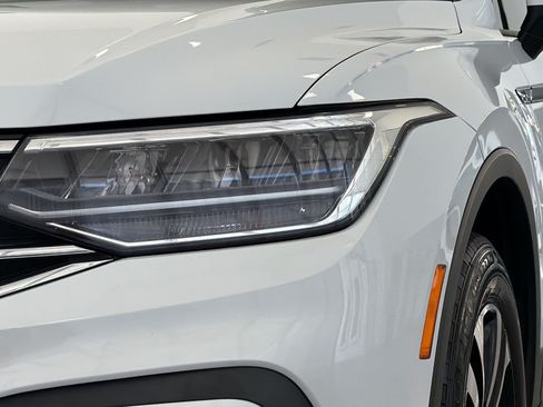 Certified 2024 Volkswagen Tiguan S FWD image 11