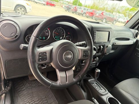 Used 2016 Jeep Wrangler Unlimited Sport AWD/4WD image 12