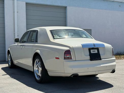 Used 2011 Rolls-Royce Phantom Sedan image 9