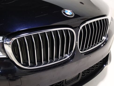 Used 2019 BMW 750i RWD image 29