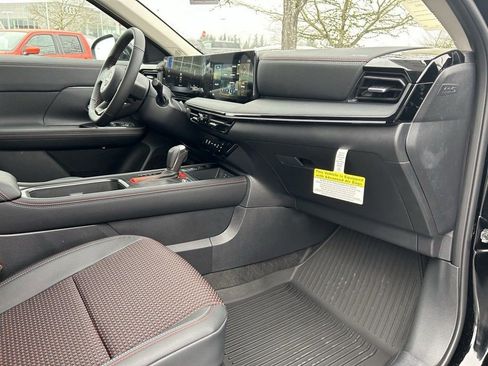 New 2025 Nissan Kicks SR w/ Illumination Package AWD/4WD image 25