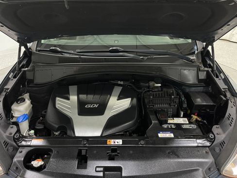 Used 2017 Hyundai Santa Fe SE w/ Cargo Package AWD/4WD image 25