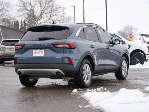Used 2024 Ford Escape Active image 3