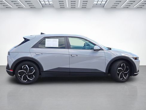 Certified 2024 Hyundai Ioniq 5 SEL RWD image 3