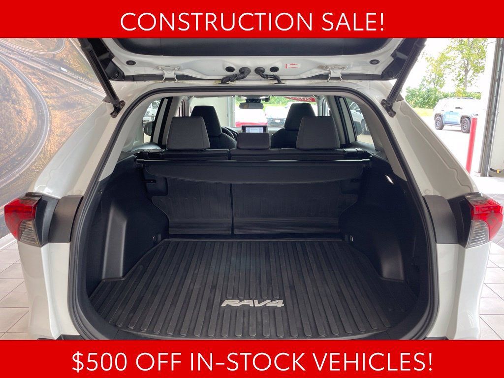 Used 2023 Toyota RAV4 XLE w/ Convenience Package AWD/4WD image 15