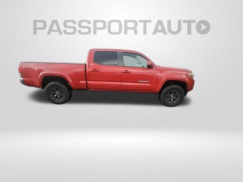 Used 2020 Toyota Tacoma SR5 AWD/4WD image 3