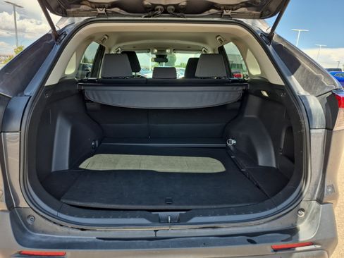 Used 2025 Toyota RAV4 XLE AWD/4WD image 21