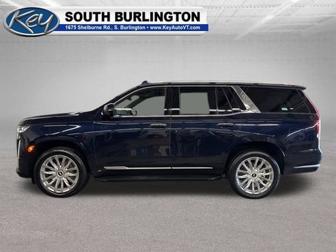 Used 2024 Cadillac Escalade Premium Luxury w/ Performance Package AWD/4WD image 4