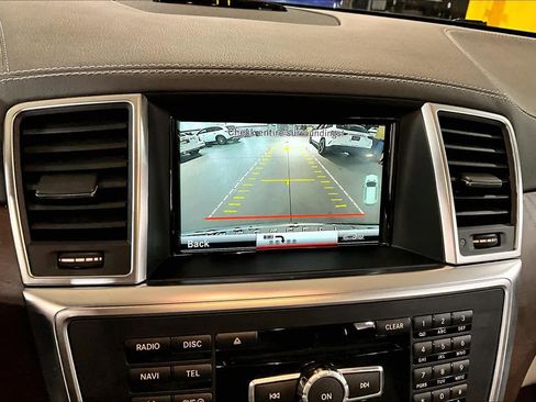 Used 2016 Mercedes-Benz GL 450 4MATIC image 26