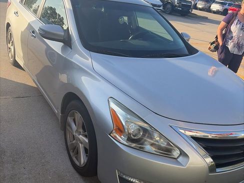 Used 2013 Nissan Altima 2.5 SV w/ 2.5SV Convenience Pkg image 1