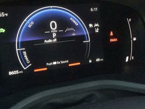 Used 2025 Toyota Camry SE image 26