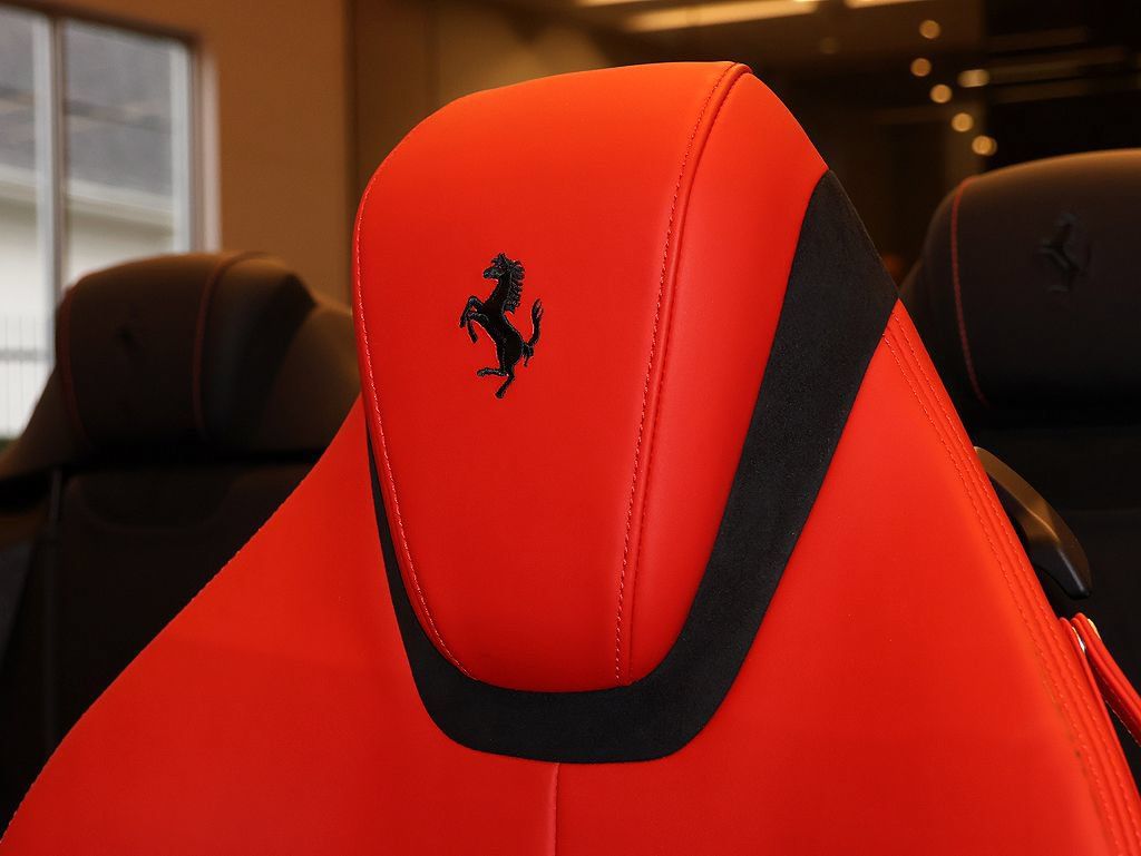 Certified 2025 Ferrari Roma Spider RWD image 28