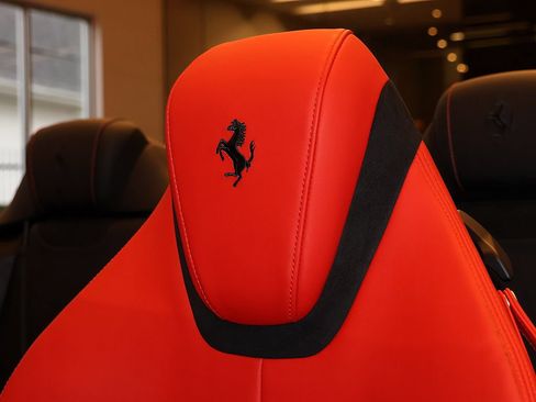 Certified 2025 Ferrari Roma Spider RWD image 28