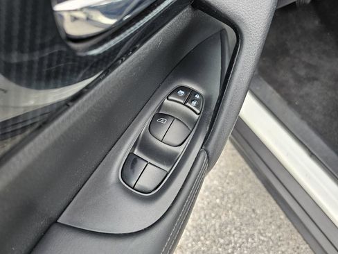 Used 2020 Nissan Rogue SL w/ Premium Package FWD image 18