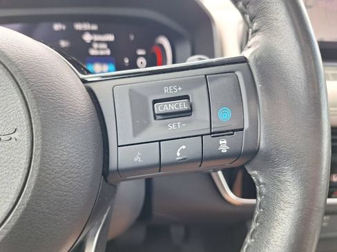Used 2024 Nissan Rogue SL w/ SL Premium Package FWD image 14