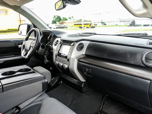 Used 2019 Toyota Tundra SR5 RWD image 14