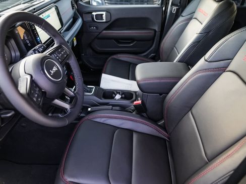 New 2025 Jeep Wrangler Rubicon image 21