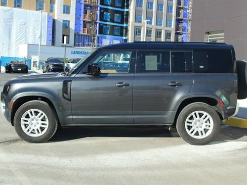 Used 2023 Land Rover Defender 110 S image 6