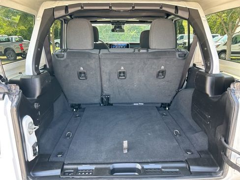 Used 2024 Jeep Wrangler Unlimited Rubicon image 42