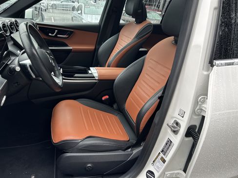 Certified 2024 Mercedes-Benz GLC 300 image 23