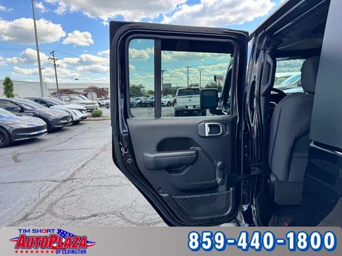 Used 2024 Jeep Gladiator Sport AWD/4WD image 43