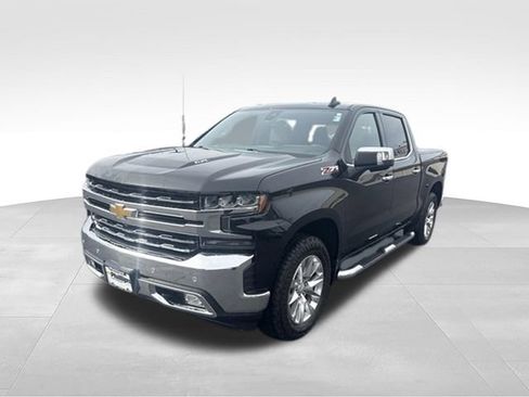 Used 2019 Chevrolet Silverado 1500 LTZ w/ LTZ Premium Package AWD/4WD image 3