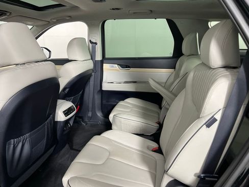 Used 2023 Hyundai Palisade Limited image 28