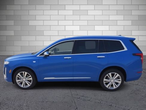Certified 2024 Cadillac XT6 Premium Luxury AWD/4WD image 2