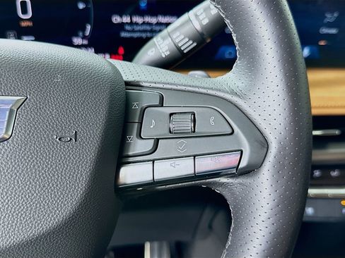 Used 2025 Cadillac XT4 Sport image 24