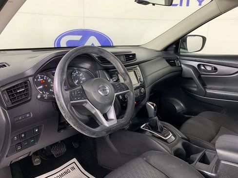 Used 2020 Nissan Rogue S image 16