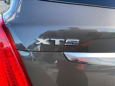 Used 2019 Cadillac XT5 Premium Luxury AWD/4WD image 11