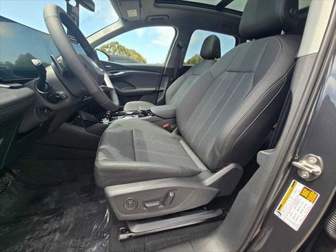 New 2025 Audi Q6 e-tron Premium Plus image 11