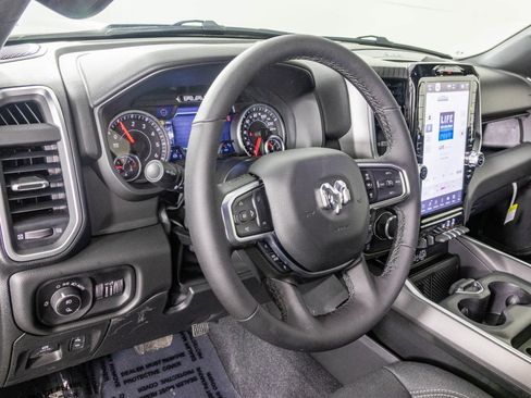 New 2026 RAM 1500 Big Horn AWD/4WD image 4